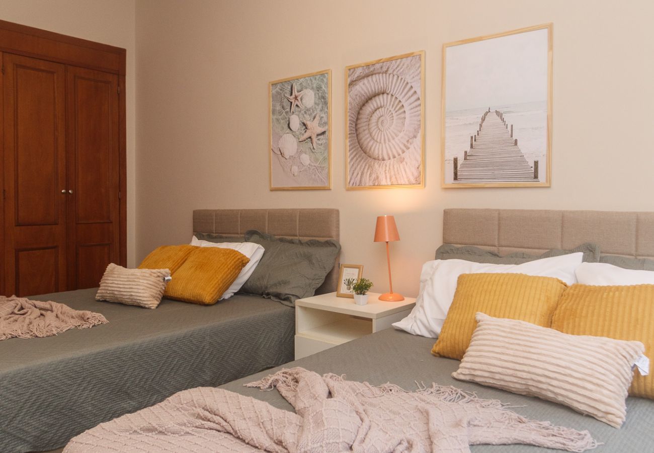 Apartment in Rio de Janeiro - Brt401A| 3 quartos em Copacabana, 9 min do Posto 4