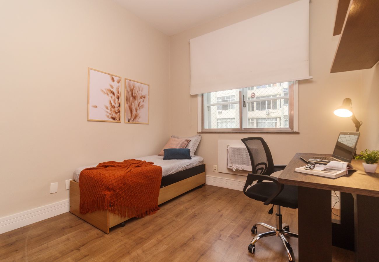 Apartment in Rio de Janeiro - Brt401A| 3 quartos em Copacabana, 9 min do Posto 4