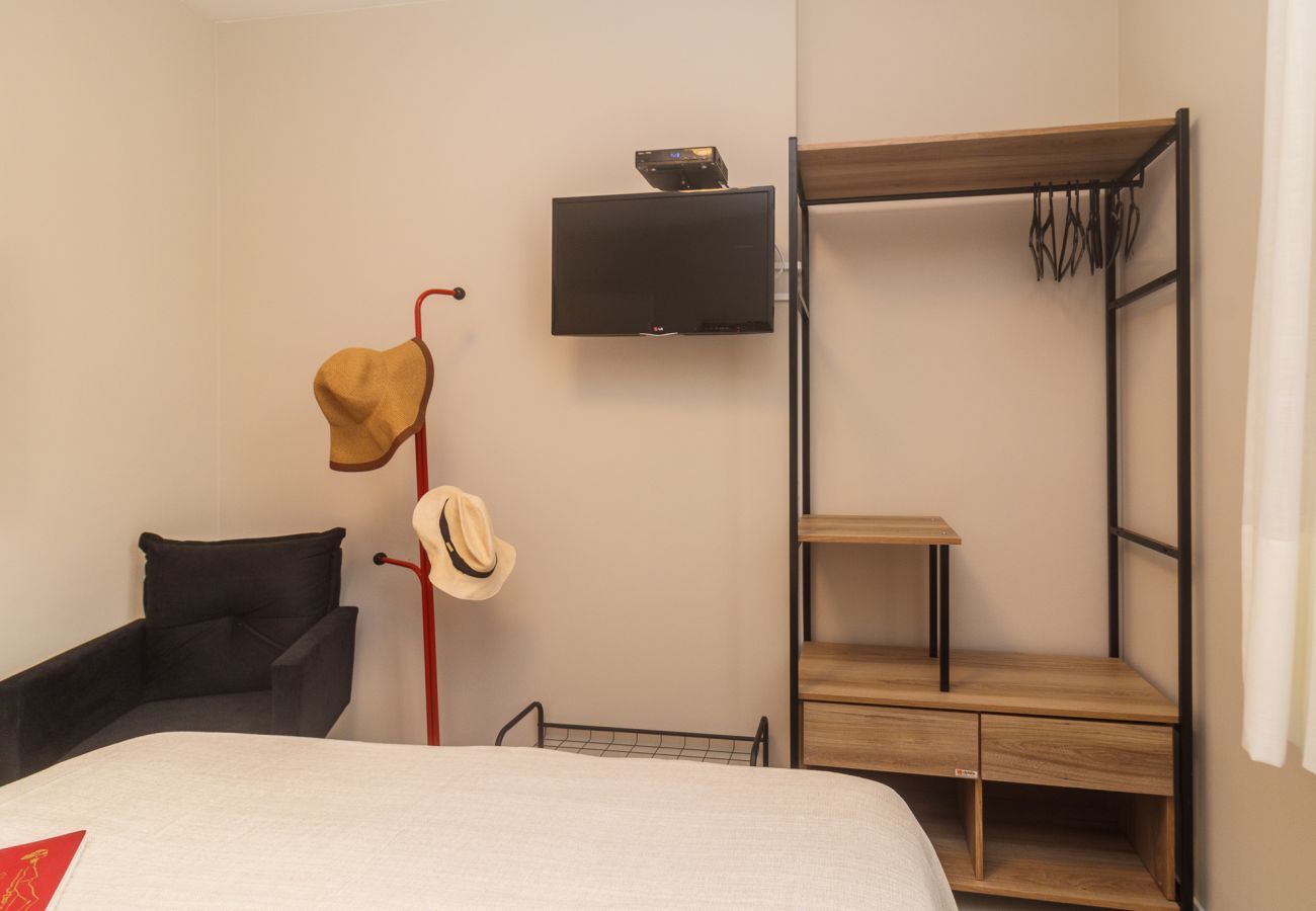 Apartment in Rio de Janeiro - Alm1402| 3 quartos, vista deslumbrante em Leblon