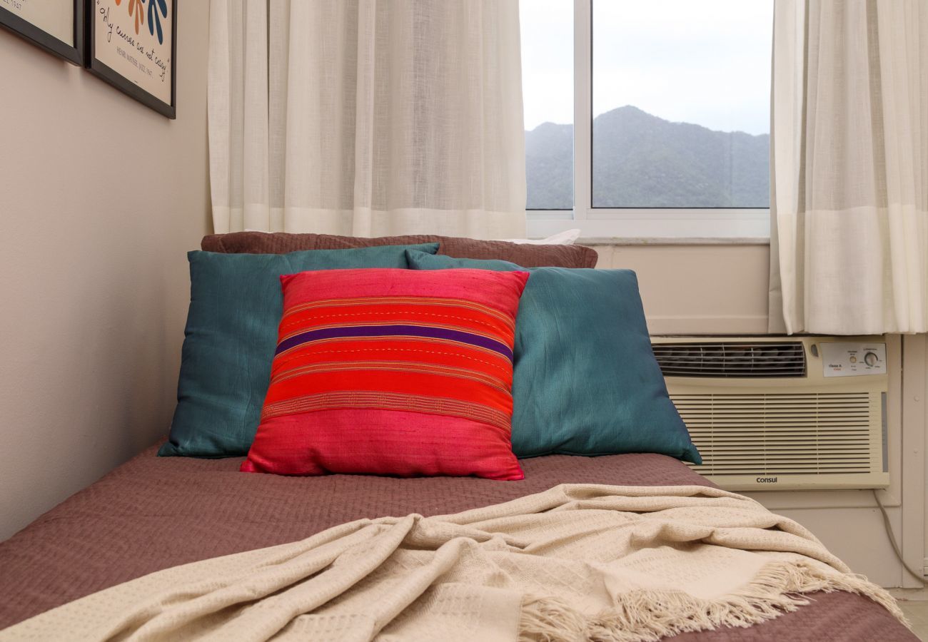 Apartment in Rio de Janeiro - Alm1402| 3 quartos, vista deslumbrante em Leblon