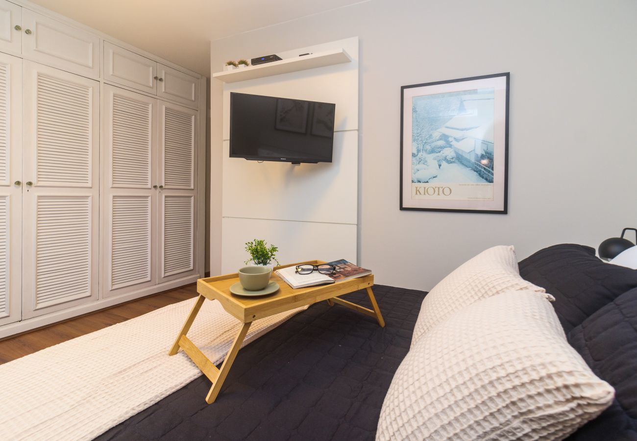 Apartment in Rio de Janeiro - Alm1402| 3 quartos, vista deslumbrante em Leblon