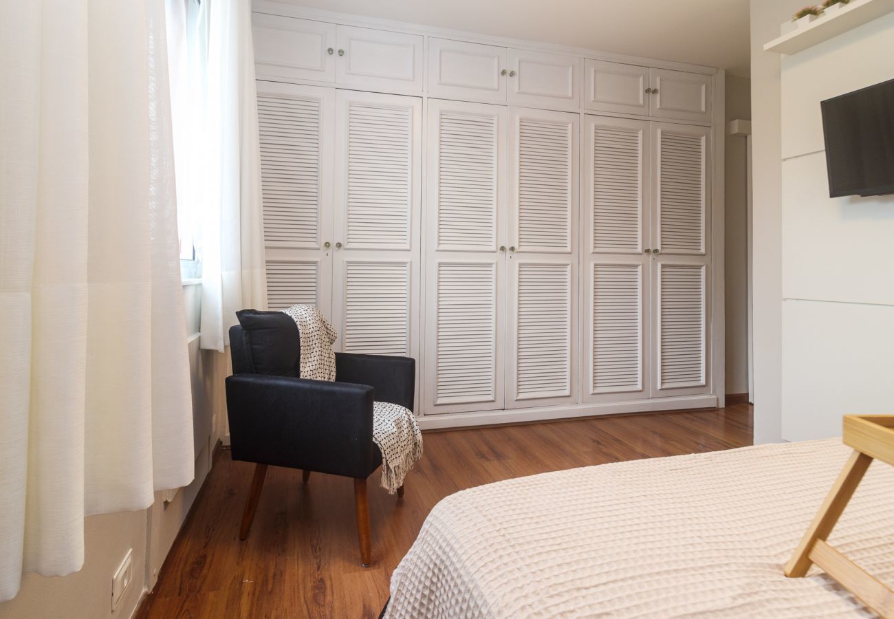 Apartment in Rio de Janeiro - Alm1402| 3 quartos, vista deslumbrante em Leblon