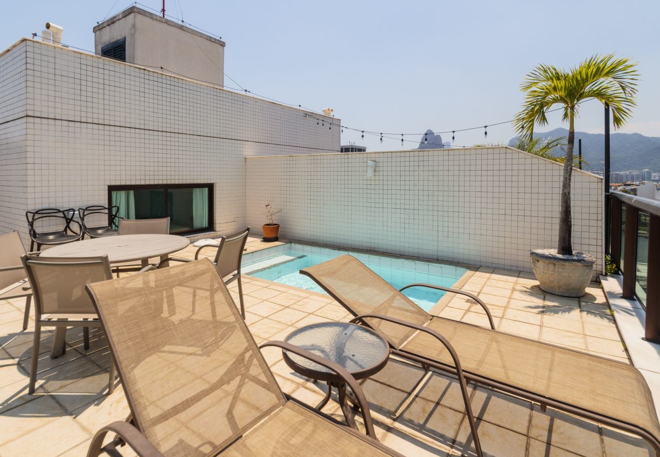 Aparthotel in Rio de Janeiro - JON705 | Cobertura em Ipanema com vista pro Cristo