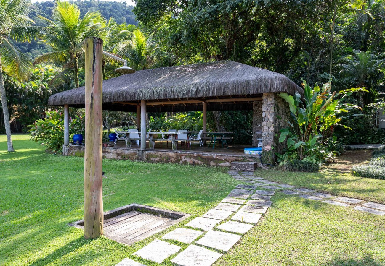 House in Mangaratiba - House with private beach in Porto Bello Mangaratiba