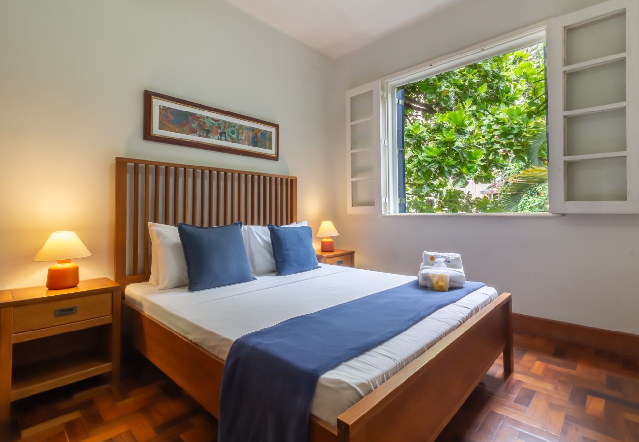 Apartment in Rio de Janeiro - Close to the underground and 10 minutes from the beach | MFB302