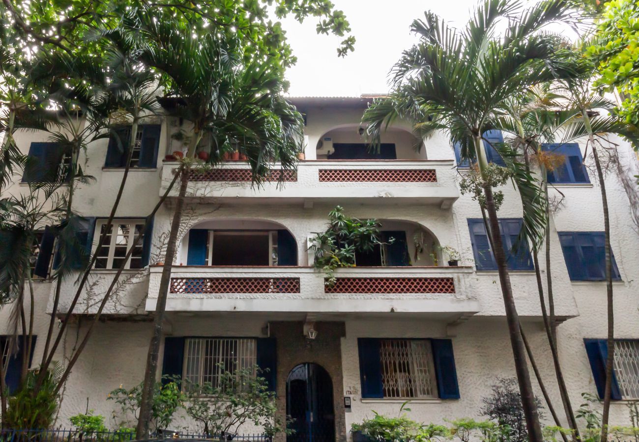 Apartment in Rio de Janeiro - Close to the underground and 10 minutes from the beach | MFB302