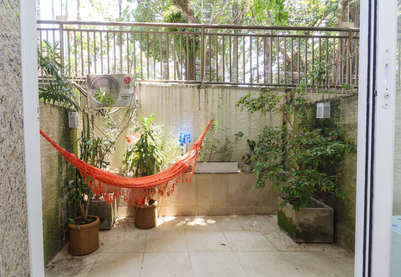 Apartment in Rio de Janeiro - Urquiza 107 | Quarto e sala à 6 min da praia