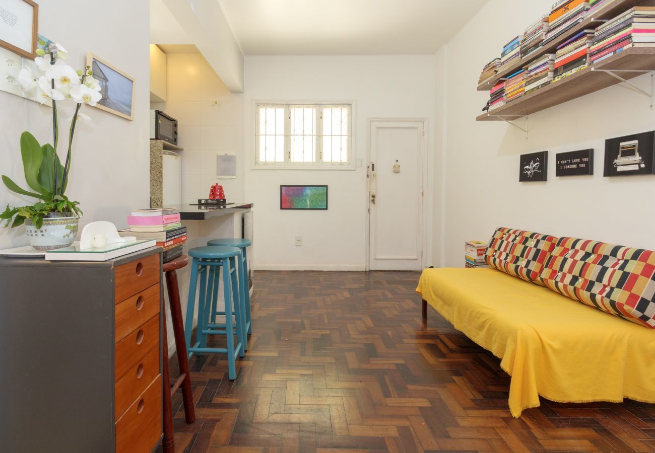 Apartment in Rio de Janeiro - Urquiza 107 | Quarto e sala à 6 min da praia