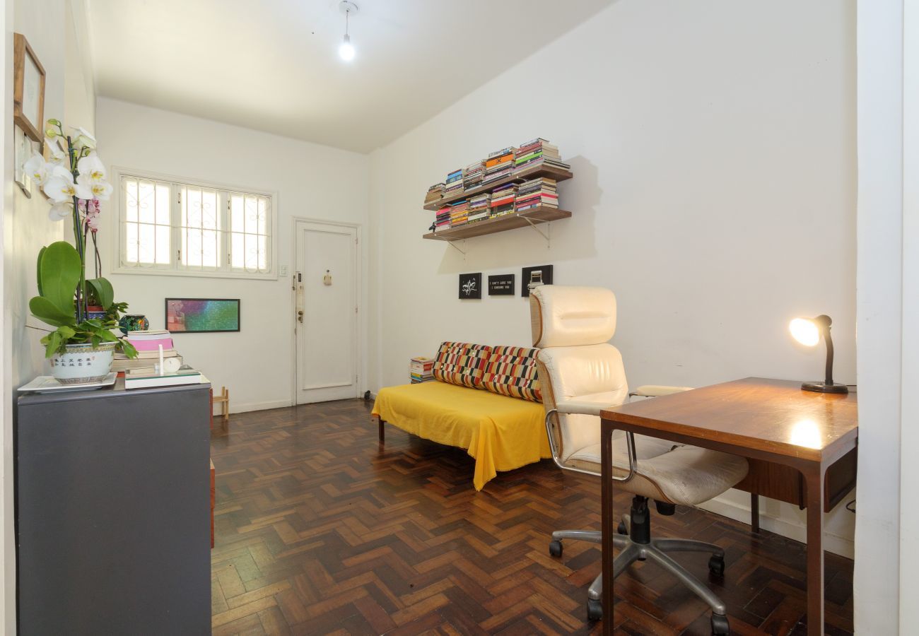 Apartment in Rio de Janeiro - Urquiza 107 | Quarto e sala à 6 min da praia