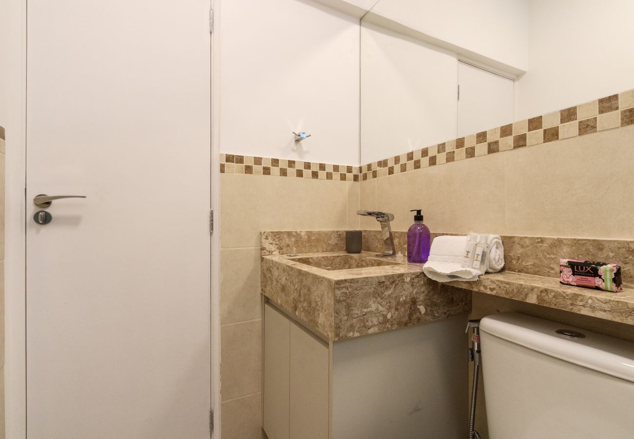 Apartment in Rio de Janeiro - Urquiza 316| Quarto e sala no Leblon