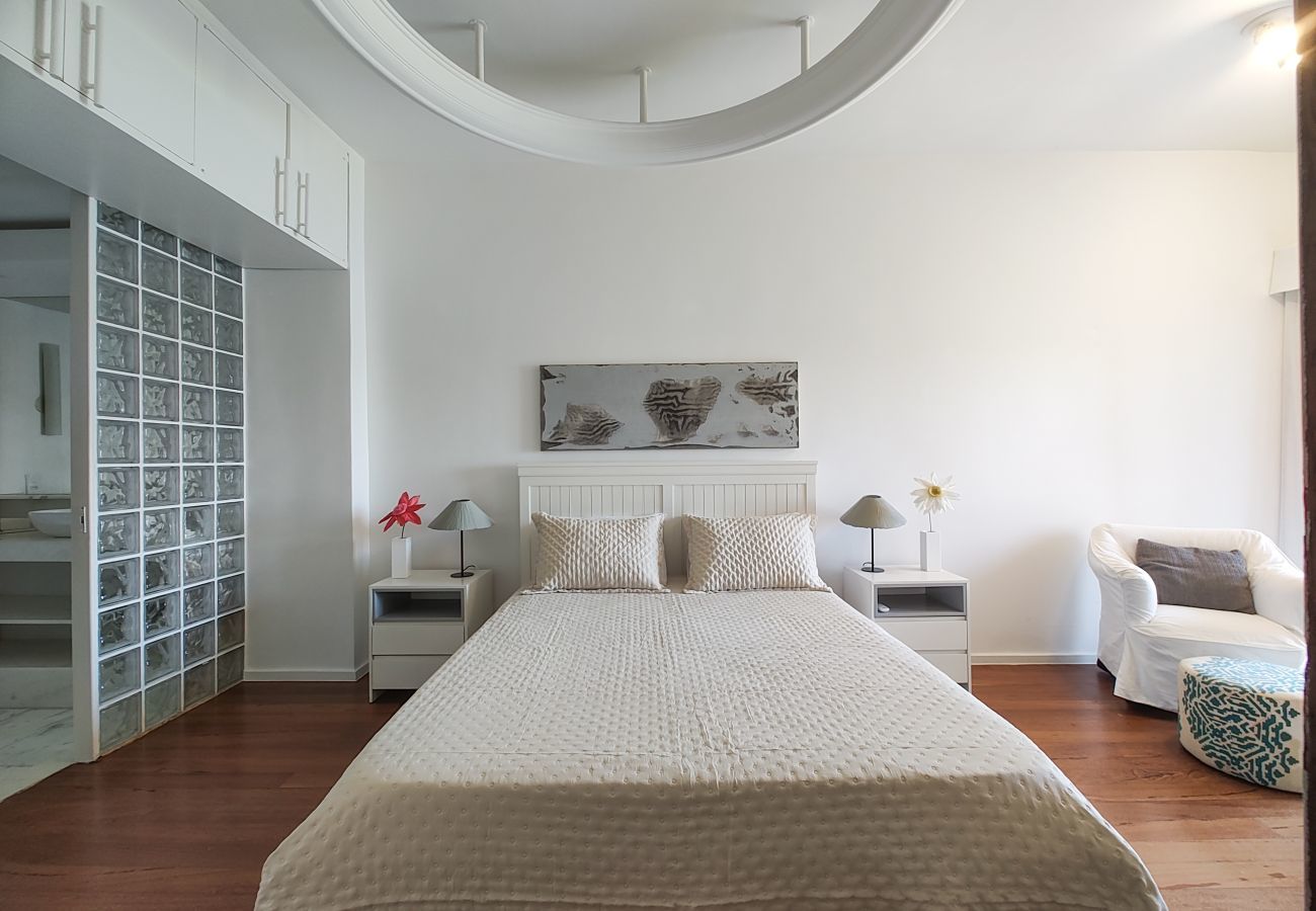 Apartment in Rio de Janeiro - Epitacio505 | 2 quartos na Lagoa com linda vista