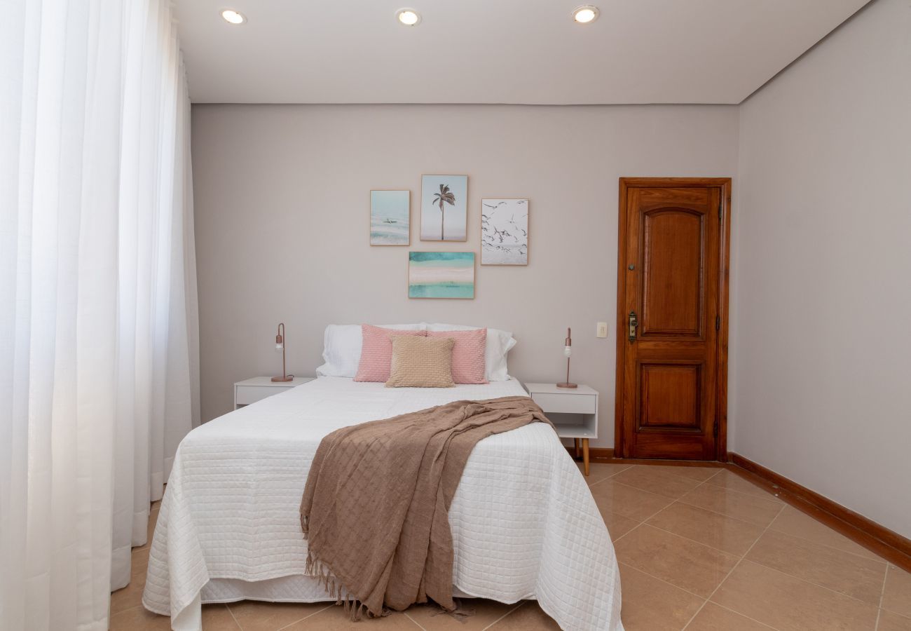 Apartment in Rio de Janeiro - TriplexBarraC1 | Triplex na Barra para 15 pessoas