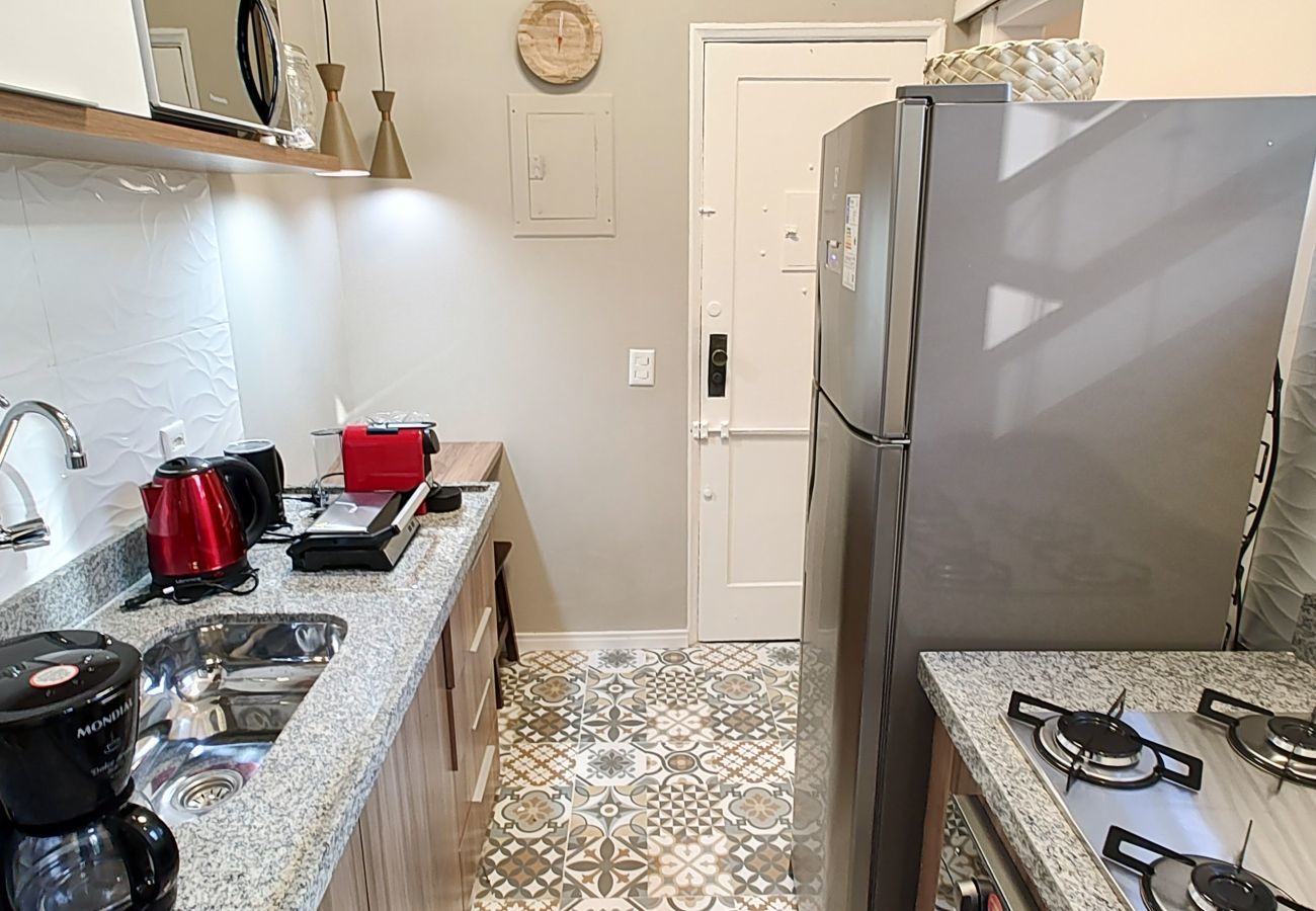 Apartment in Rio de Janeiro - Góis408| 2 quartos no Leblon a 2 minutos da praia 