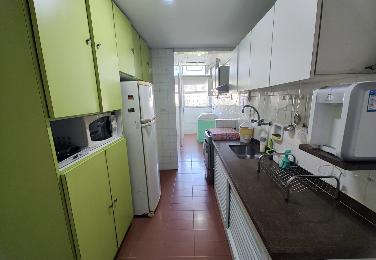 Apartment in Rio de Janeiro - Mtr404 |2 quartos no Leblon a 2 minutos da praia