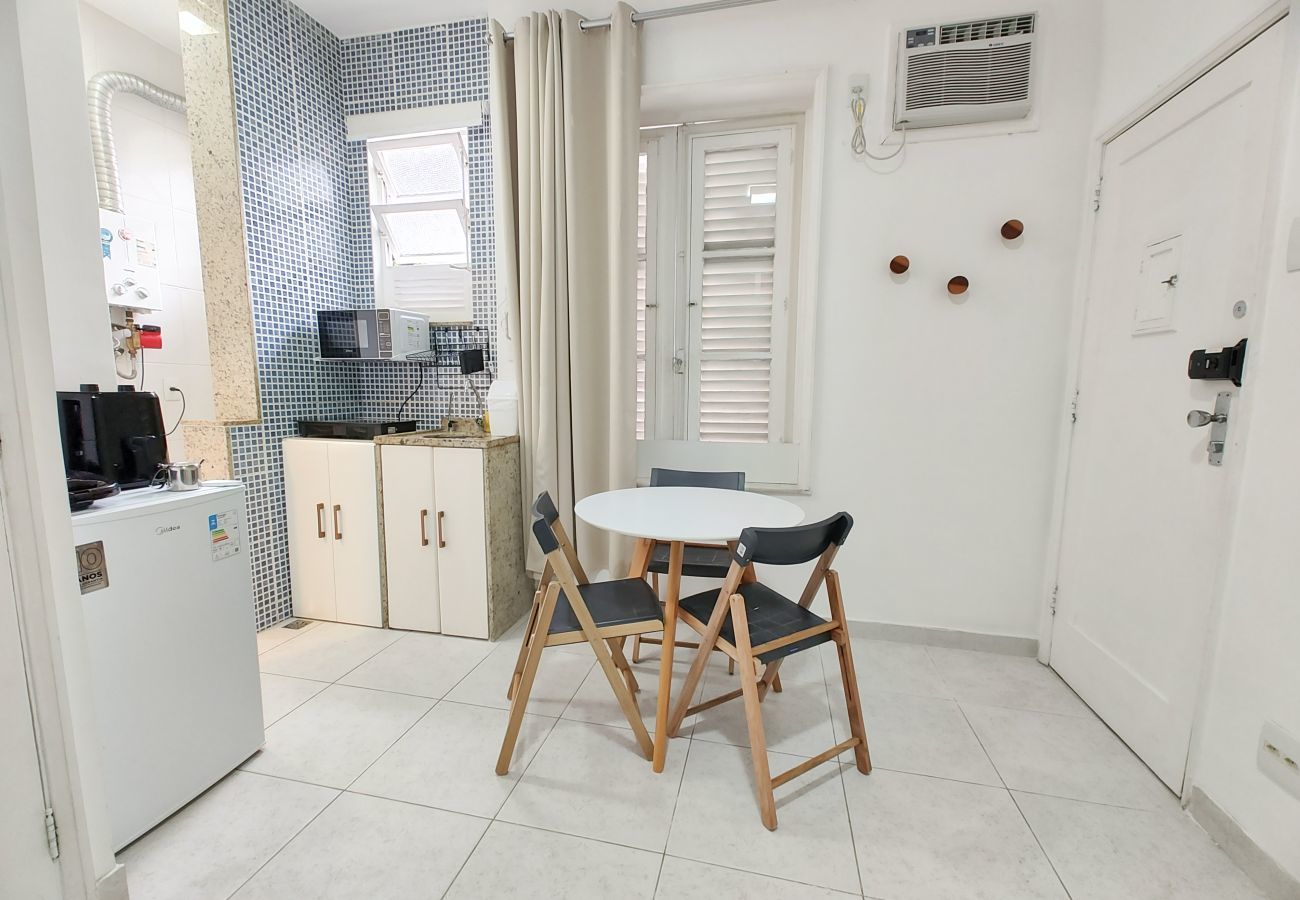 Apartment in Rio de Janeiro - Góis 403|Charmoso studio no Leblon para 4 pessoas