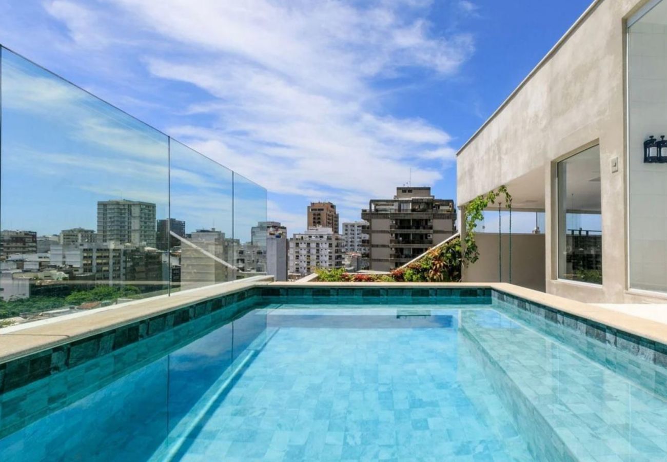 Apartment in Rio de Janeiro - Fer702|Cobertura c/piscina na melhor rua do Leblon