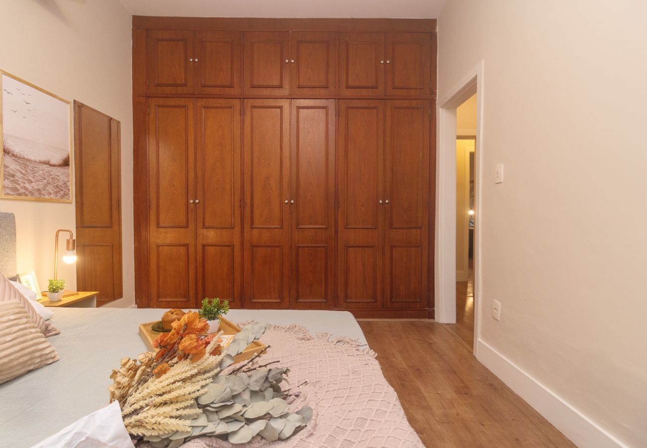 Apartamento en Rio de Janeiro - Brt401A| 3 dorm en Copacabana a 9 min del Posto 4
