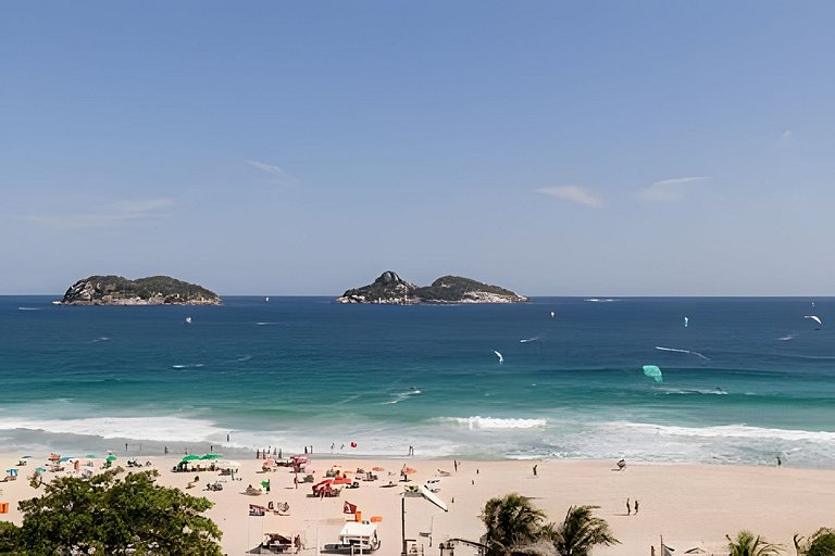 TriplexBarraC1 | Triplex in Barra for 15 people