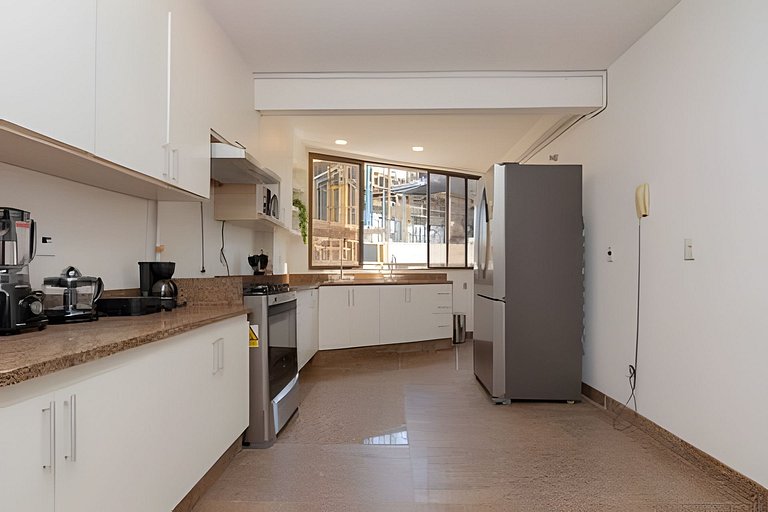 TriplexBarraC1 | Triplex en Barra para 15 personas