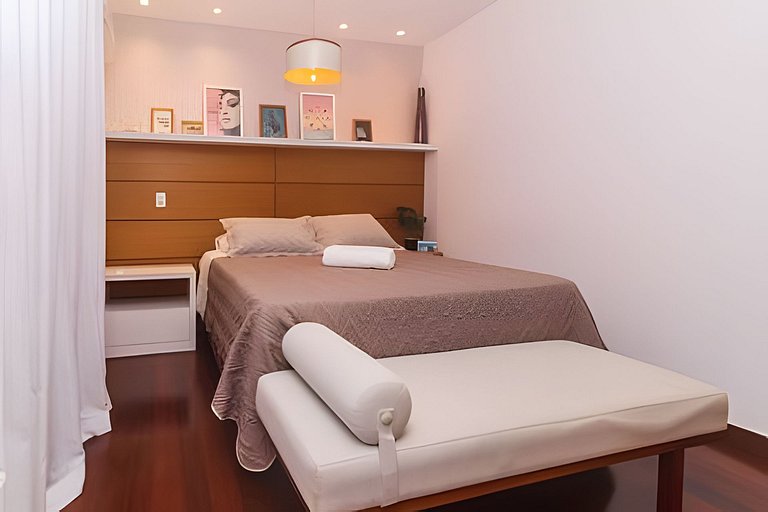 Albq704 | 2 quartos no melhor do Leblon