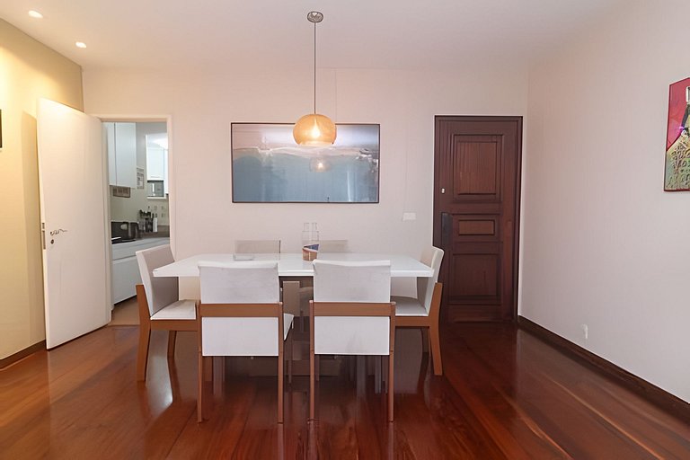 Albq704 | 2 quartos no melhor do Leblon