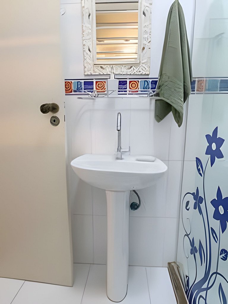 Viv203|2 quartos, 5 minutos da praia de Copacabana