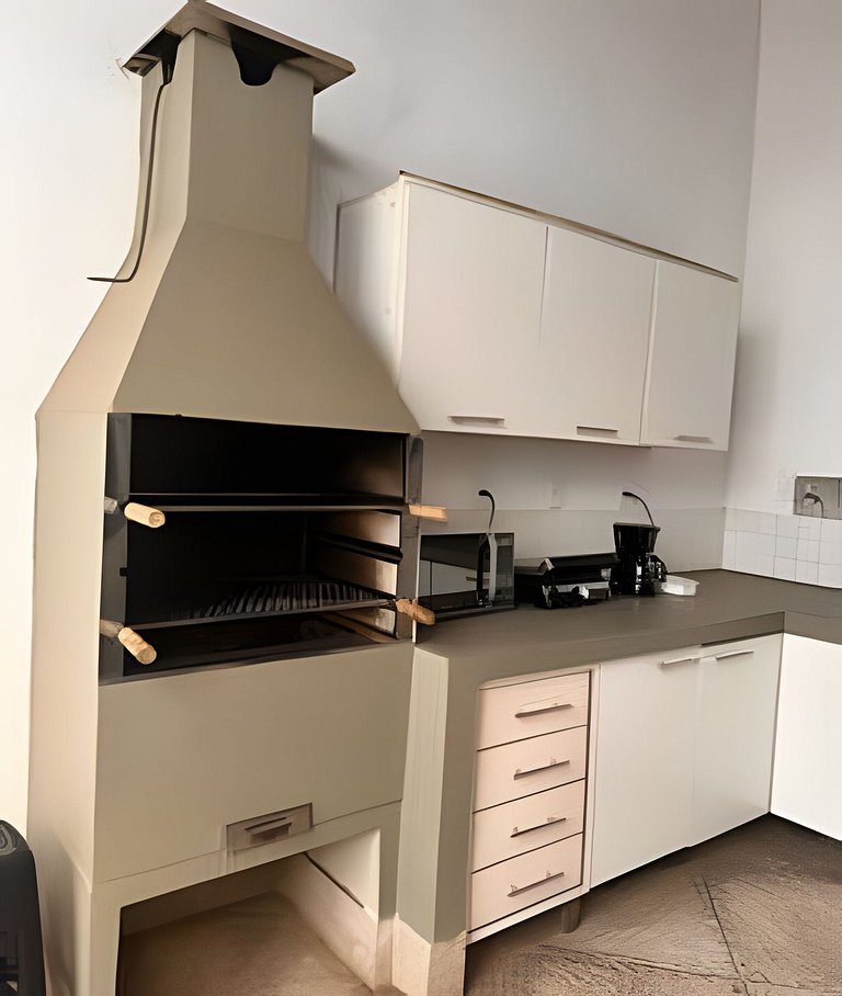 Ipanema: Do lado da Praia, Metrô, Rest e Comércio!