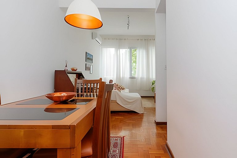 Mario107 | Charmoso apartamento no Leblon