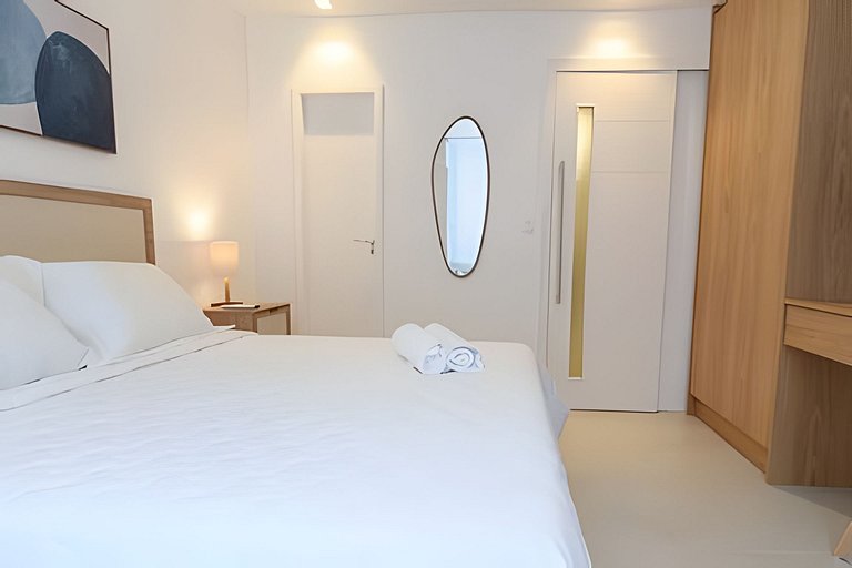 Urquiza 316| Bedroom and living room in Leblon