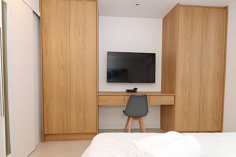 Urquiza 316| Dormitorio y sala de estar en Leblon