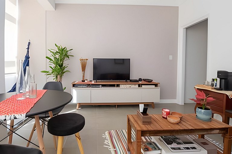 Jul1003|Nice place in Copacabana, 5 mn from Posto