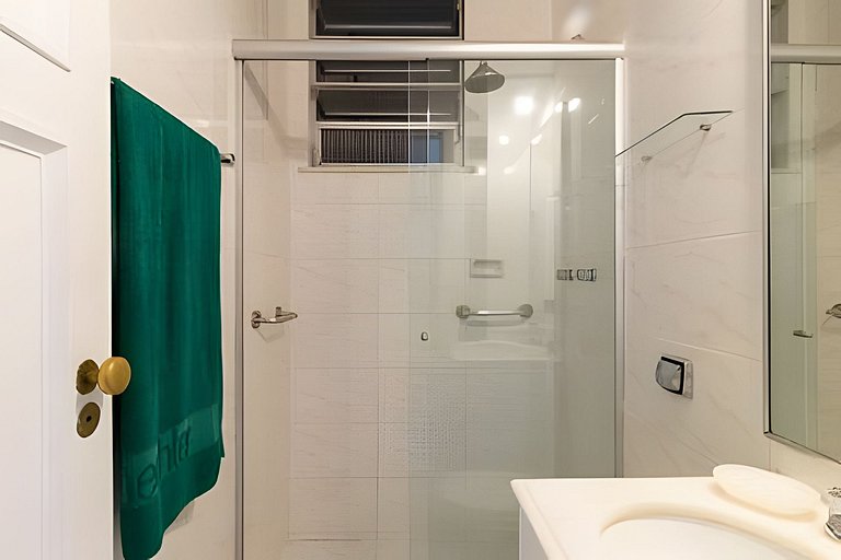 BAR201| Apartamento em Ipanema à 500m da praia