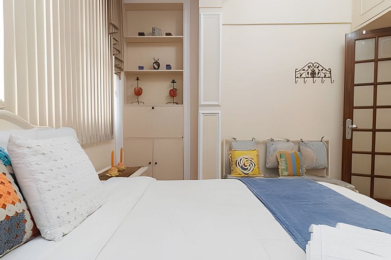 Ns201| Apt. 2 blocks from Copacabana beach