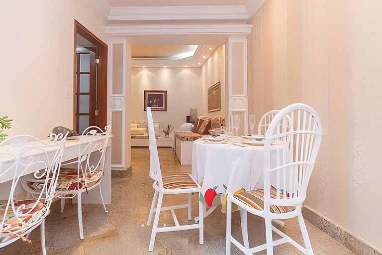 Ns201| Apt. 2 blocks from Copacabana beach