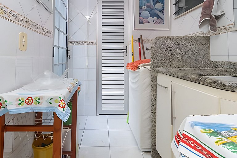 Ns201| Apt. 2 blocks from Copacabana beach