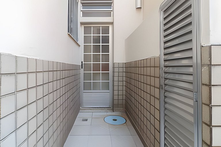 Ns201| Apt. 2 blocks from Copacabana beach