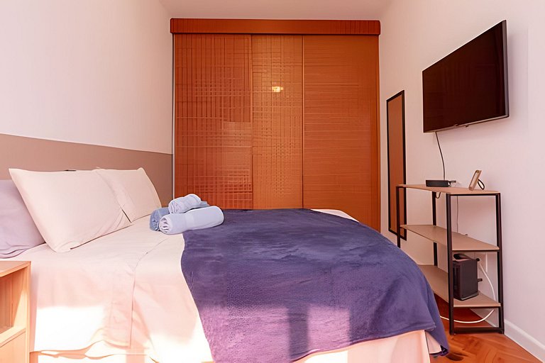 Pla718| Apartment on the block of Copacabana Beach