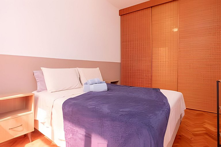 Pla718| Apartment on the block of Copacabana Beach