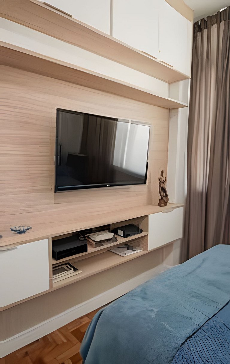 Jul701| Kitnet a 2 quadras da praia de Copacabana