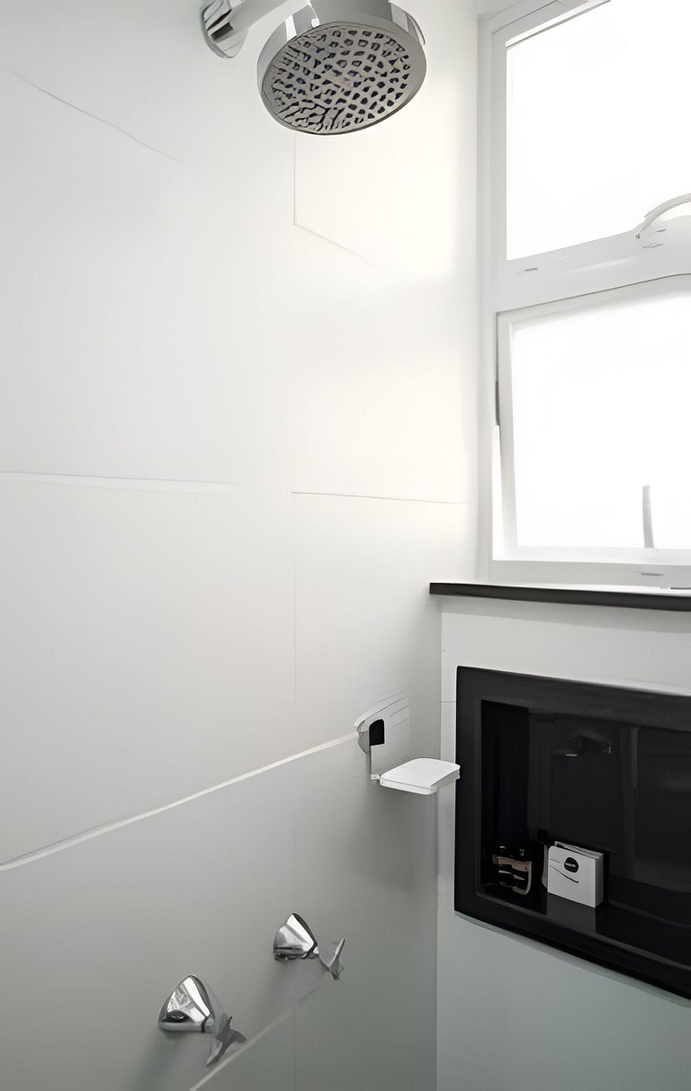 Jul701| Kitnet 2 blocks from Copacabana Beach