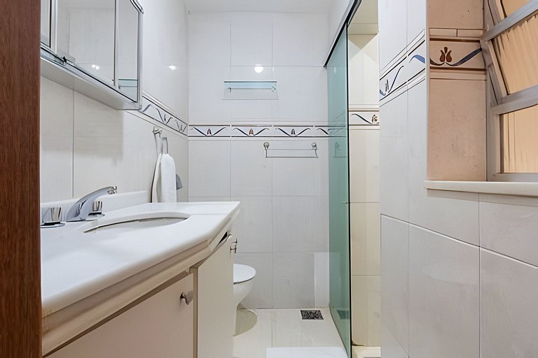 Ns302| 3 dorm en Copacabana 3 minutos de la playa