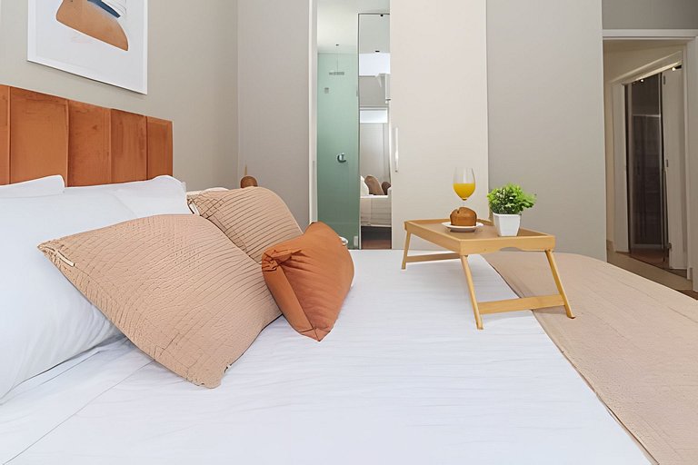 God302| Charm and comfort 1 block from Lagoa