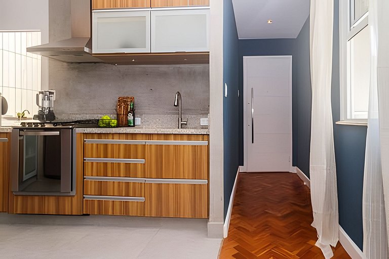 God302| Charm and comfort 1 block from Lagoa