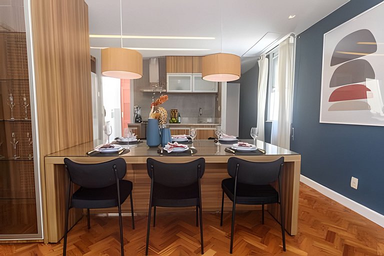 God302| Charm and comfort 1 block from Lagoa