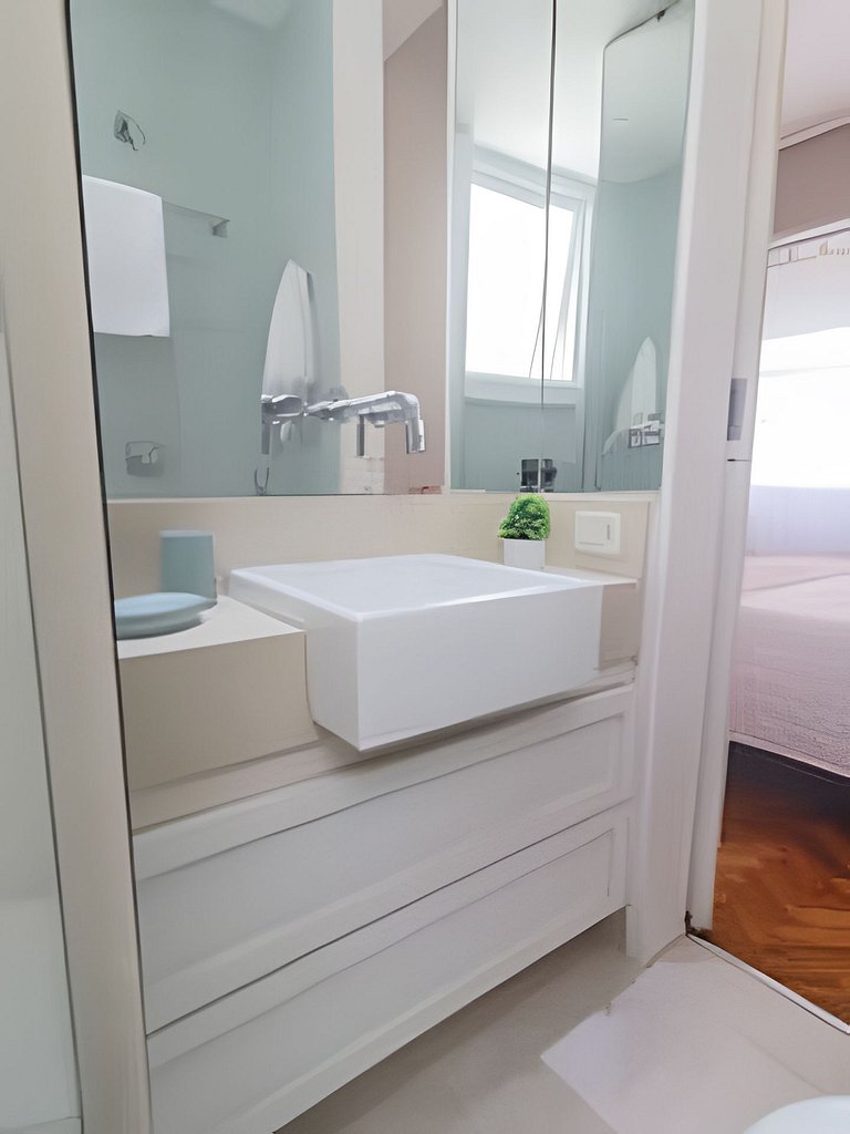 God302| Charm and comfort 1 block from Lagoa