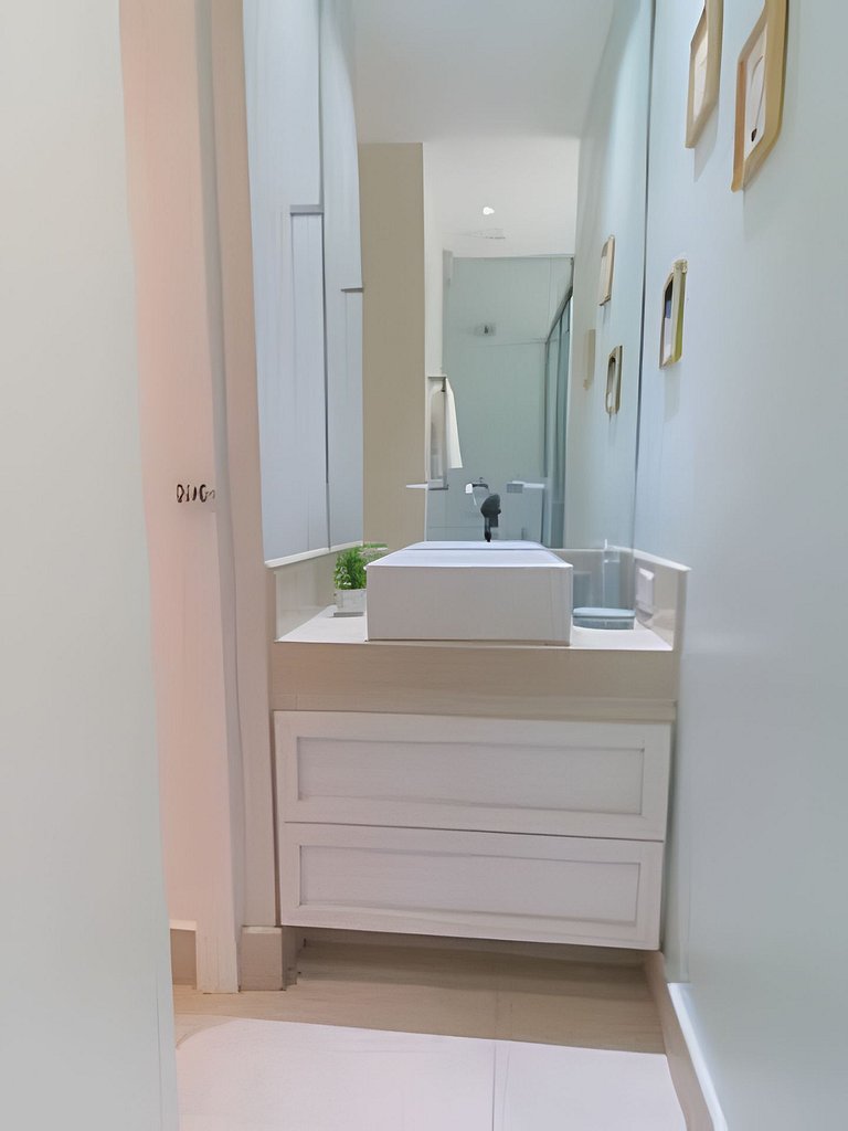 God302| Charm and comfort 1 block from Lagoa