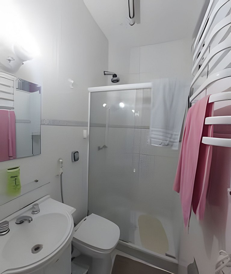 Bul103 | Kitnet em Copacabana a 650m do Arpoador