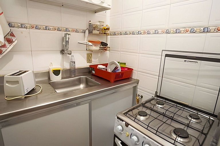 Pla618| Studio na quadra da praia de Copacabana