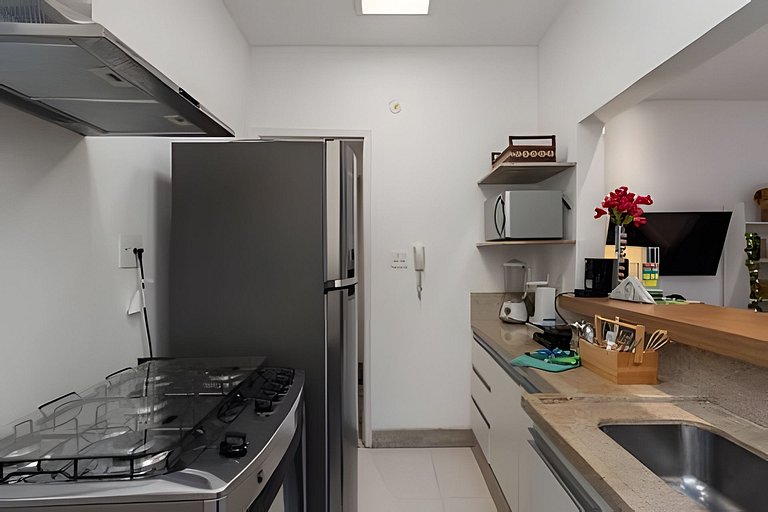 Hum104| Bedroom and living room in Leblon