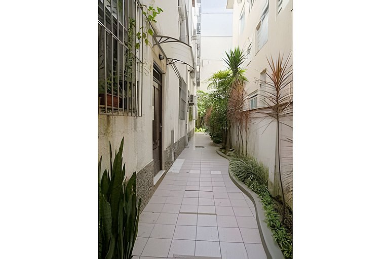 Hum104| Quarto e sala no coração do Leblon